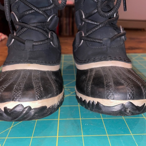 SOREL Caribou Slim Snow Boots - Picture 4 of 9